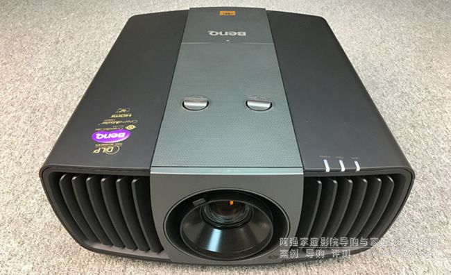 ����4KͶӰ�C�u�y֮����W11000 �O�®��|(zh��)