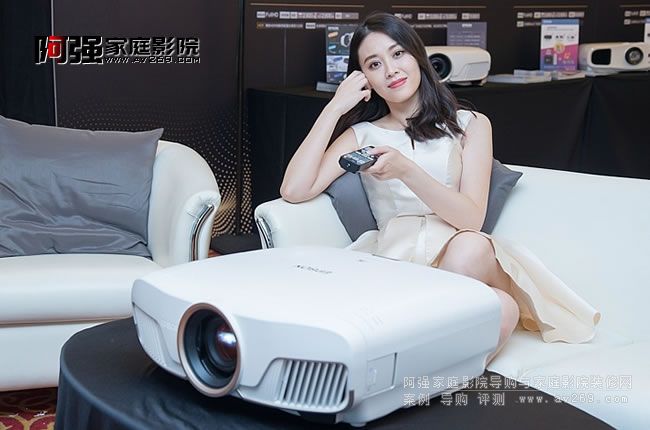 EPSON TW8400 ������4K 3DͶӰ�C(j��)��B