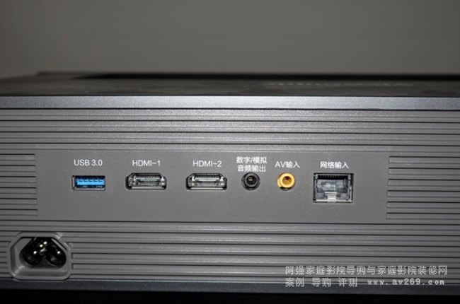 優派A3 Pro-4K激光電視接線端口